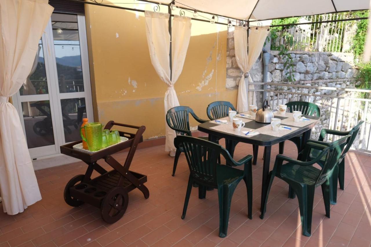 La Residenza Dei Nonni Apartment Montefranco Екстериор снимка