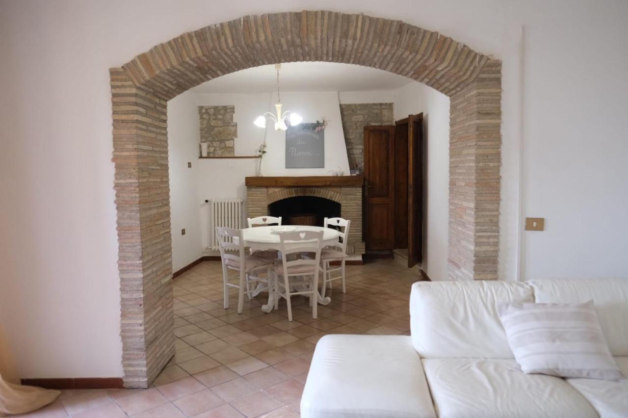 La Residenza Dei Nonni Apartment Montefranco Екстериор снимка